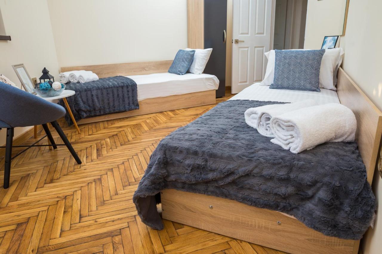 Apartment Zdravets, In The Heart Of The Old City Велико-Тырново Экстерьер фото